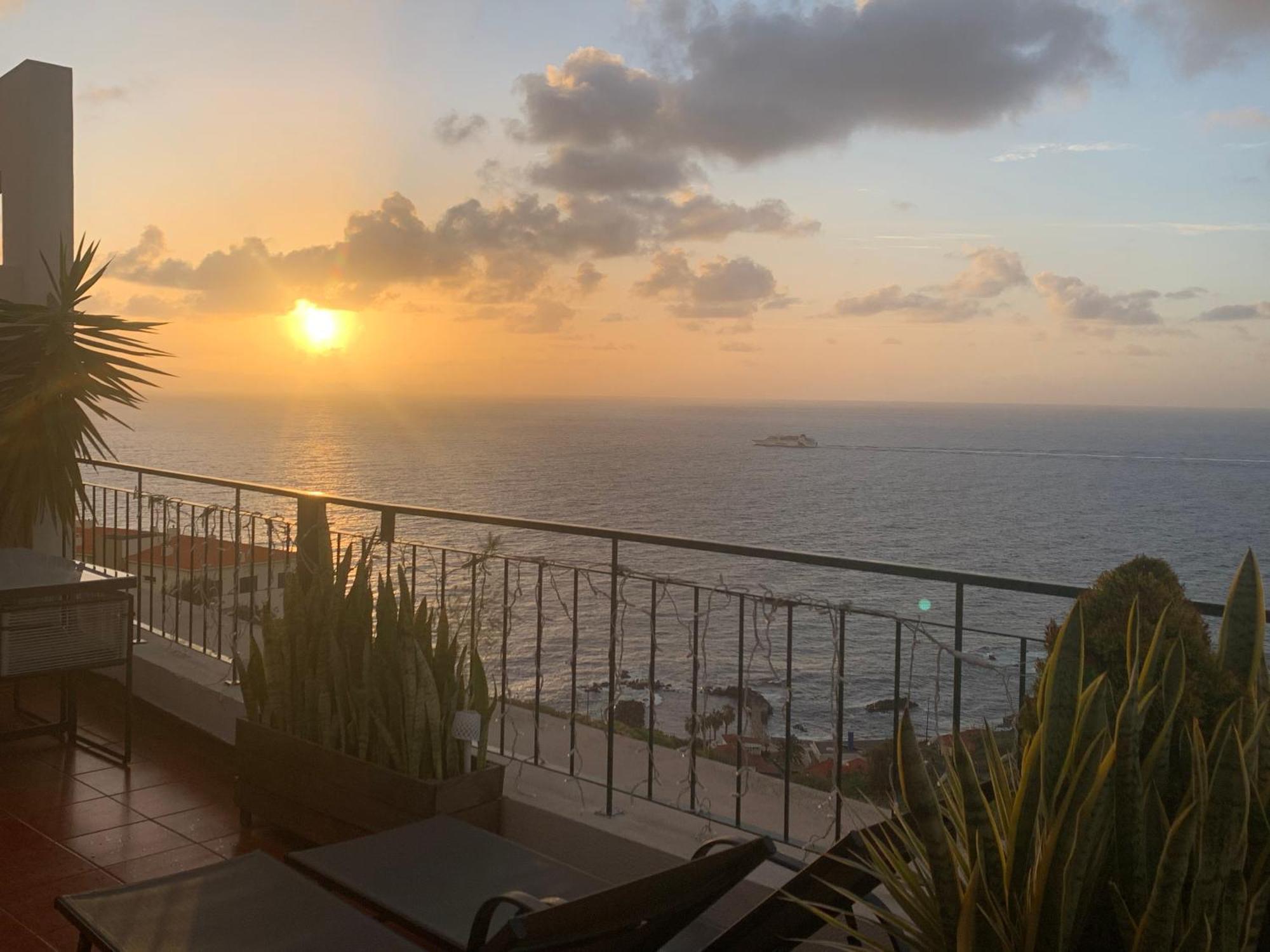 カニコOceanview Penthouseアパートメント エクステリア 写真